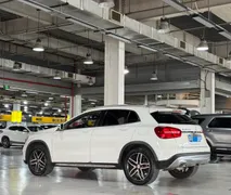 Mercedes-Benz Mercedes-Benz GLA