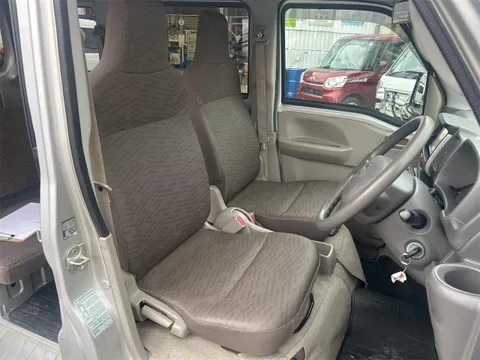 Nissan Clipper