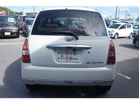 Daihatsu Mira Gino
