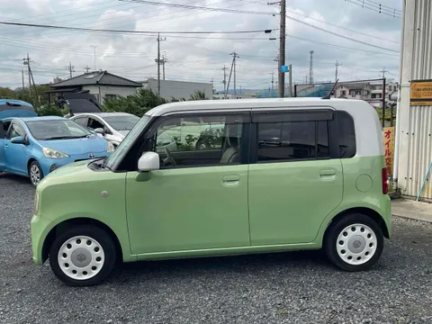 Daihatsu Move Conte