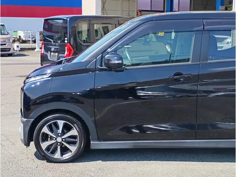 Mitsubishi eK X