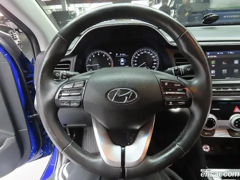 Hyundai Elantra (Avante)