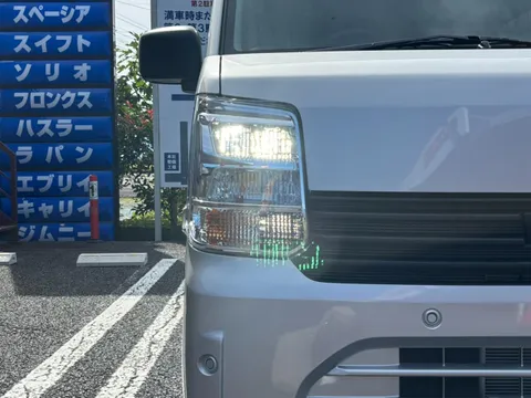 Mitsubishi Minicab Van