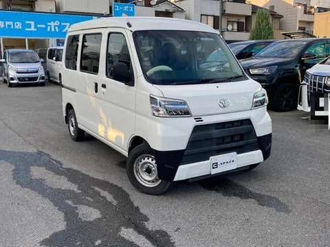 Toyota Pixis Van