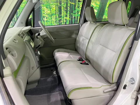 Toyota Pixis Space