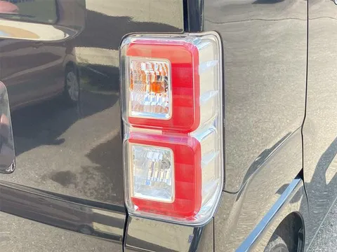 Toyota Pixis Mega