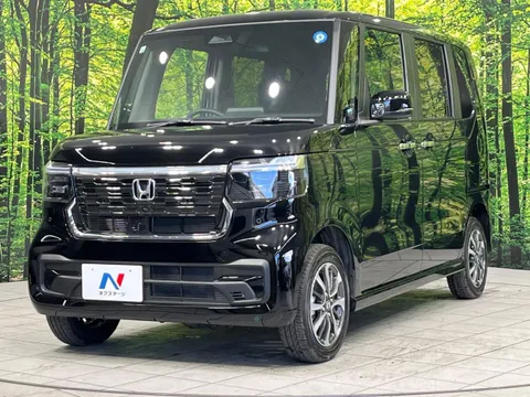 Honda N-BOX Custom