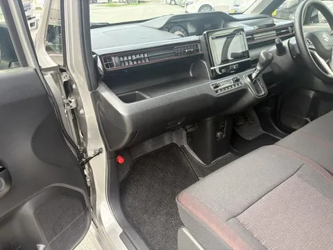 Suzuki Wagon R Stingray