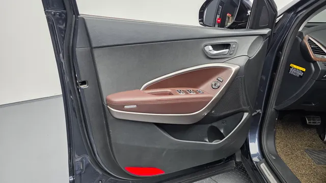 Hyundai Grand Santa Fe (Maxcruz)