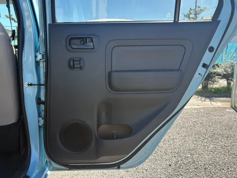 Daihatsu Mira Tocot