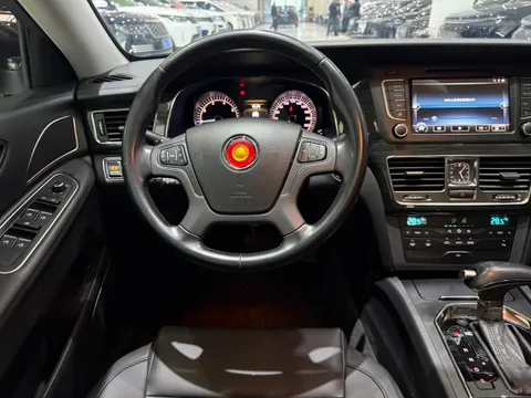 Hongqi H7