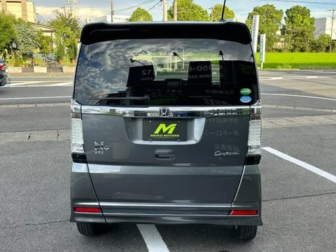 Honda N-BOX Plus Custom