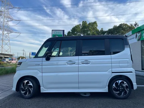 Suzuki Spacia Custom