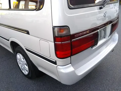 Toyota HiAce Wagon
