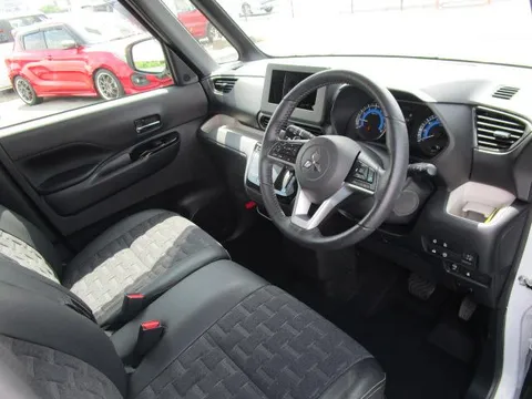 Mitsubishi Delica Mini