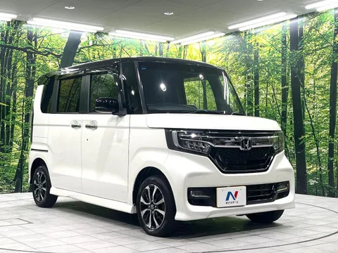 Honda N-BOX Custom