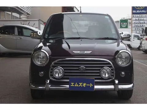 Daihatsu Mira Gino