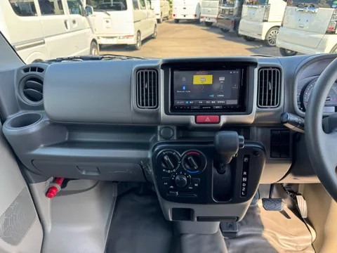Nissan Clipper