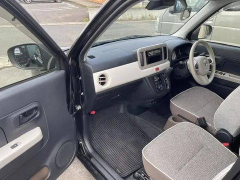 Daihatsu Mira Tocot