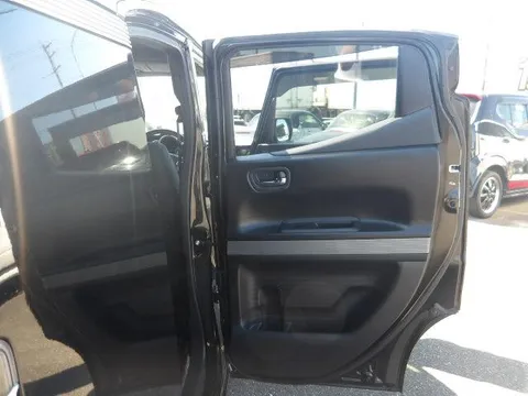Honda N-BOX Slash