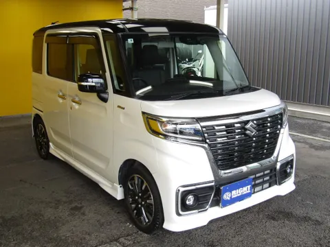 Suzuki Spacia Custom