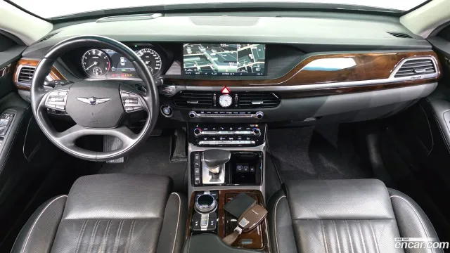 Genesis G90 (EQ900)