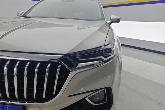 Hongqi HS5