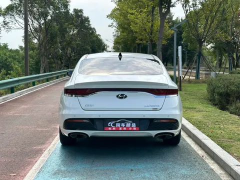 Hyundai Festa