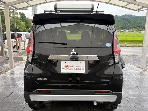 Mitsubishi eK X