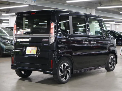 Suzuki Spacia Custom