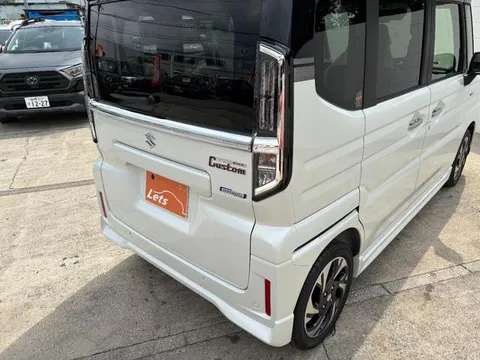 Suzuki Spacia Custom