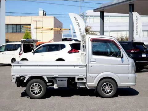 Nissan Clipper Truck