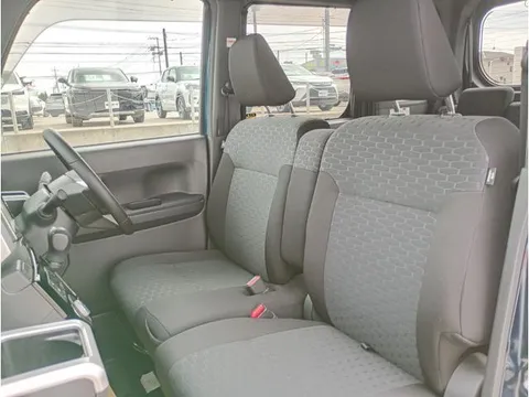 Toyota Pixis Mega