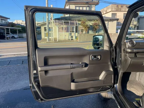 Suzuki Jimny Sierra