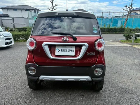 Daihatsu Cast