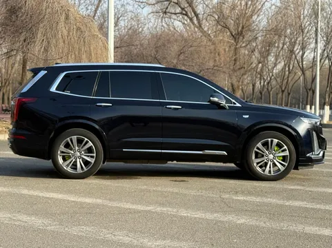 Cadillac XT6