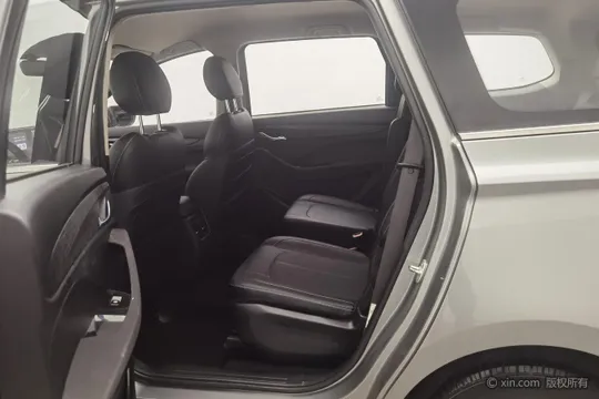 Baojun 360