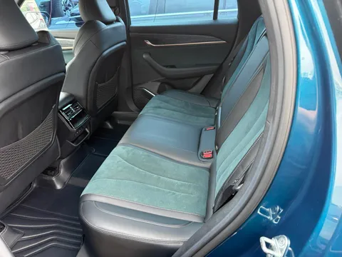 Geely Monjaro (Xingyue L)