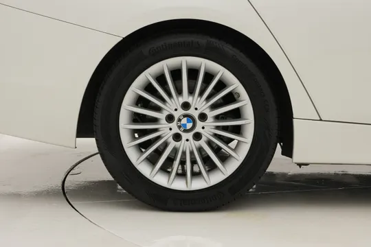 BMW BMW