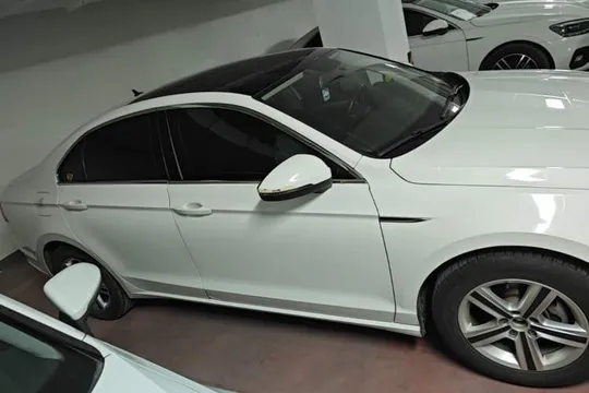 Volkswagen Lamando