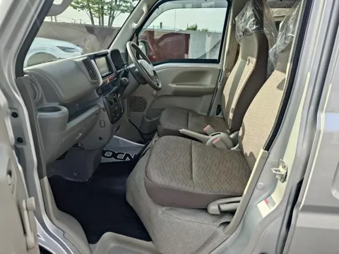 Mitsubishi Minicab Van