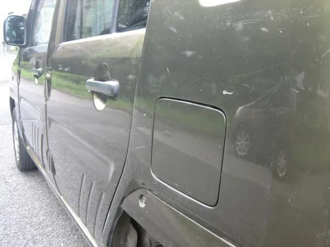 Daihatsu Naked