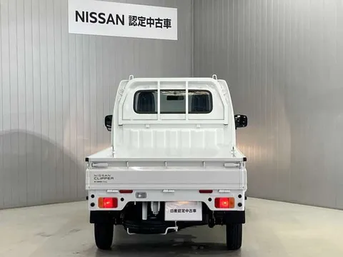 Nissan Clipper Truck