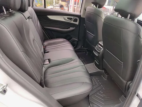 Roewe RX5
