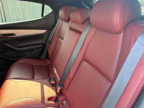Mazda MAZDA3 Fastback