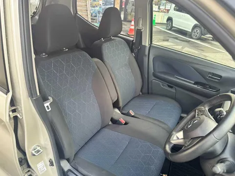 Mitsubishi eK X