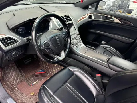 Lincoln MKZ