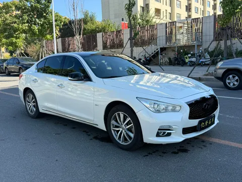 Infiniti Q50L
