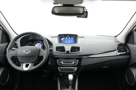Renault SM3