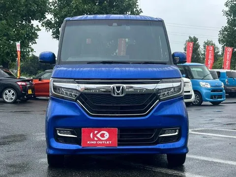 Honda N-BOX Custom
